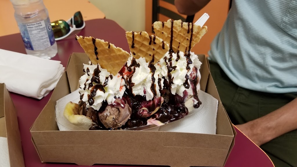 Lickadee Split Ice Cream Shoppe | 980 Coxwell Ave, Toronto, ON M4C 3G5, Canada | Phone: (416) 422-5445
