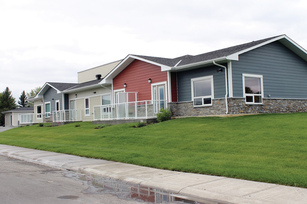 Pioneer Lodge | 660 28 St, Fort Macleod, AB T0L 0Z0, Canada | Phone: (403) 553-3662