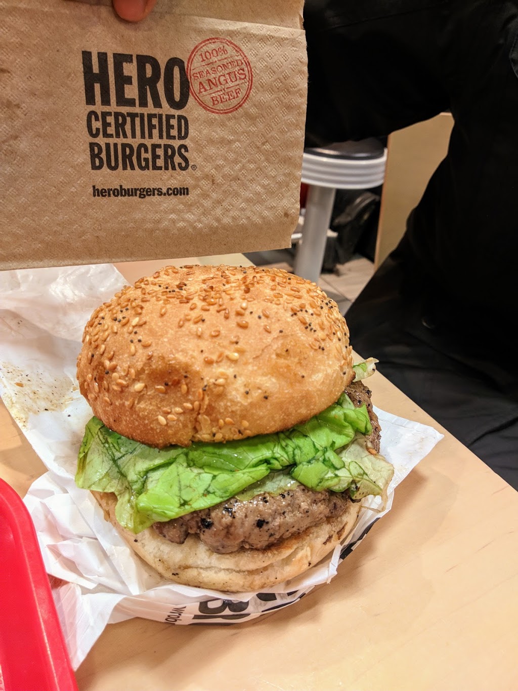 Hero Certified Burgers | Iroquois Shopping Centre, 380 Dundas St E, Oakville, ON L6H 6Z9, Canada | Phone: (905) 257-1788