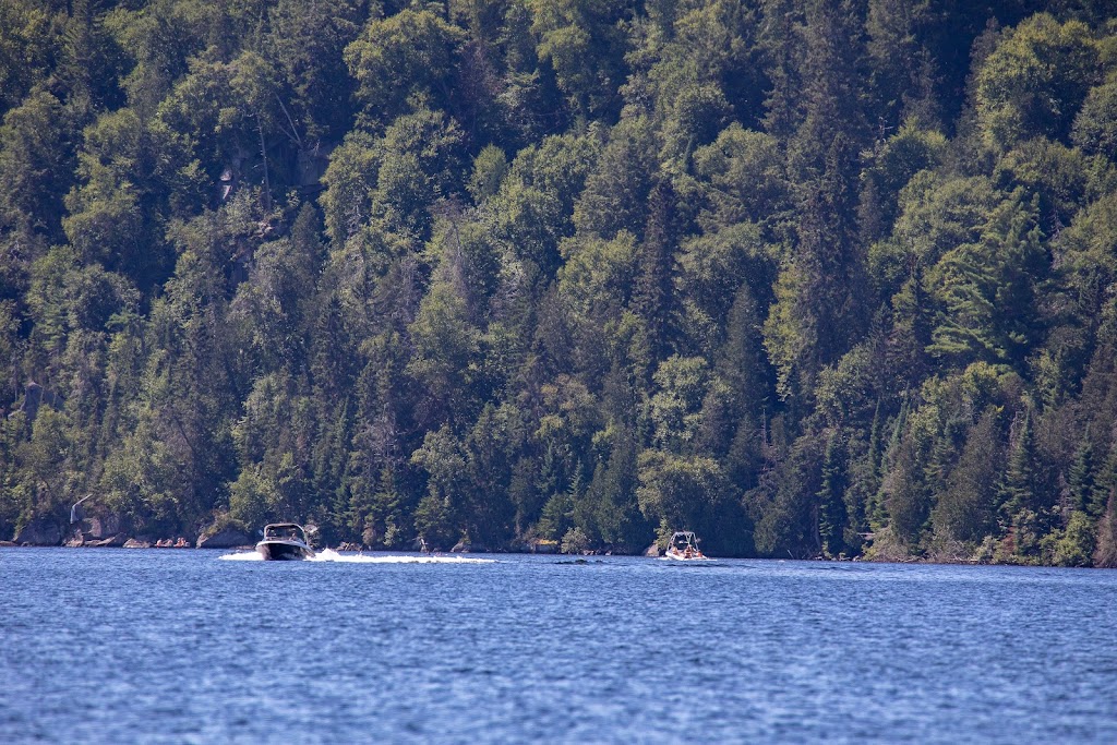 Le Repos du Guerrier | 863 Chem. du Lac des Cornes, Chute-Saint-Philippe, QC J0W 1A0, Canada | Phone: (514) 220-5682