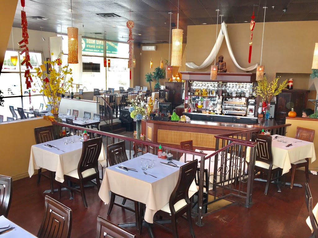 Restaurant Hoai Huong | 8500 Boulevard Taschereau, Brossard, QC J4X 2T4, Canada | Phone: (450) 671-2715