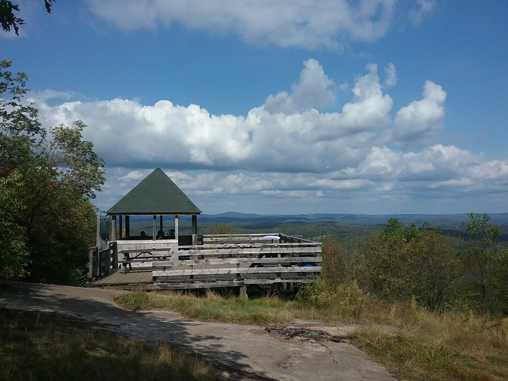 Park of the Black Mountains | Chemin de la Montagne Noire, Ripon, QC J0V 1V0, Canada | Phone: (819) 983-2000