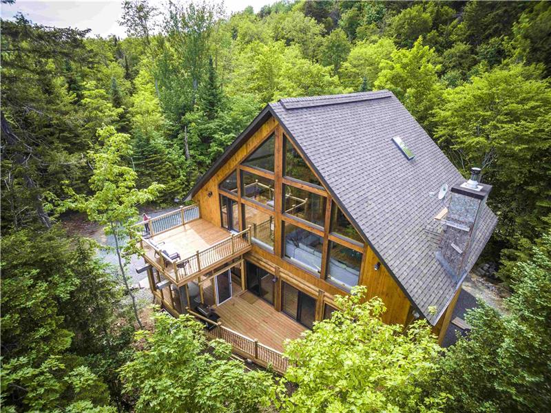 Chalet de Lynx | 706 Chemin des Montfortains, Wentworth-Nord, QC J0T 1Y0, Canada | Phone: (514) 463-1677