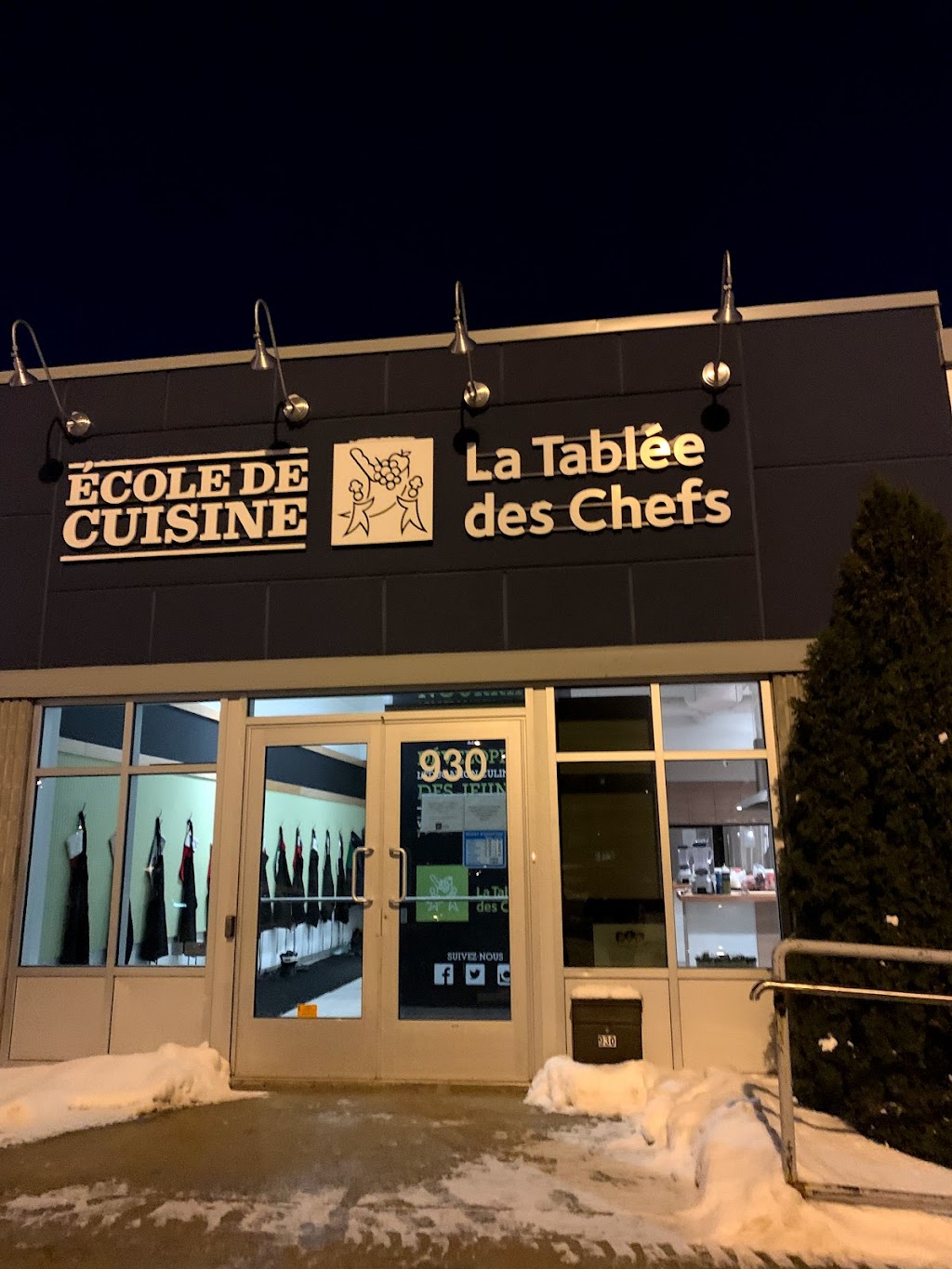 La Tablee Des Chefs | 930 Boulevard Curé-Poirier E, Longueuil, QC J4J 4X1, Canada | Phone: (450) 748-1638