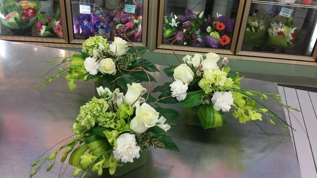 Bunches Flowers Co. Parkallen | 7108 109 St NW, Edmonton, AB T6G 1B8, Canada | Phone: (780) 447-5359