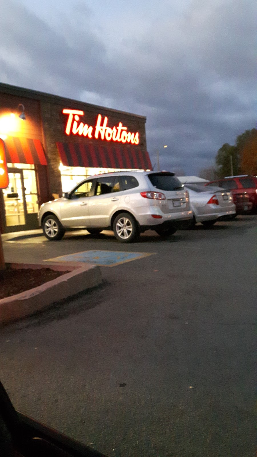 Tim Hortons | 165 College St E, Belleville, ON K8N 2V5, Canada | Phone: (613) 967-2197