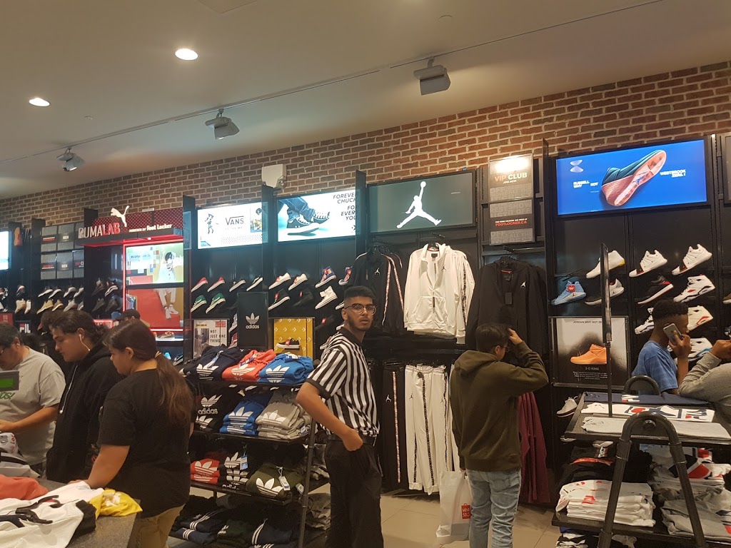 Foot Locker | 111 Street 51 Ave NW, Edmonton, AB T6H 4M6, Canada | Phone: (780) 435-5797