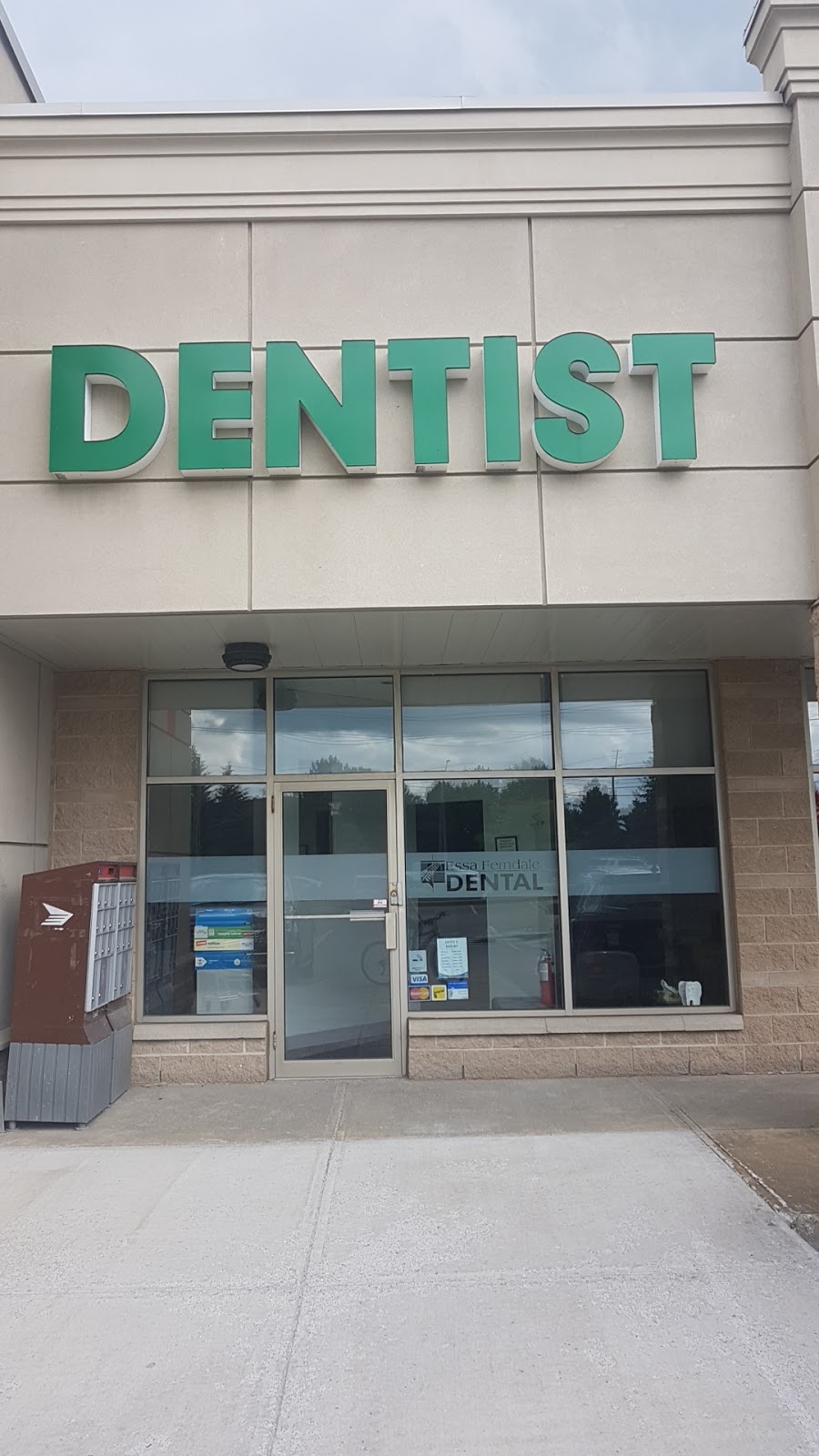 Essa Ferndale Dental | 420 Essa Rd, Barrie, ON L4N 9C8, Canada | Phone: (705) 735-1615