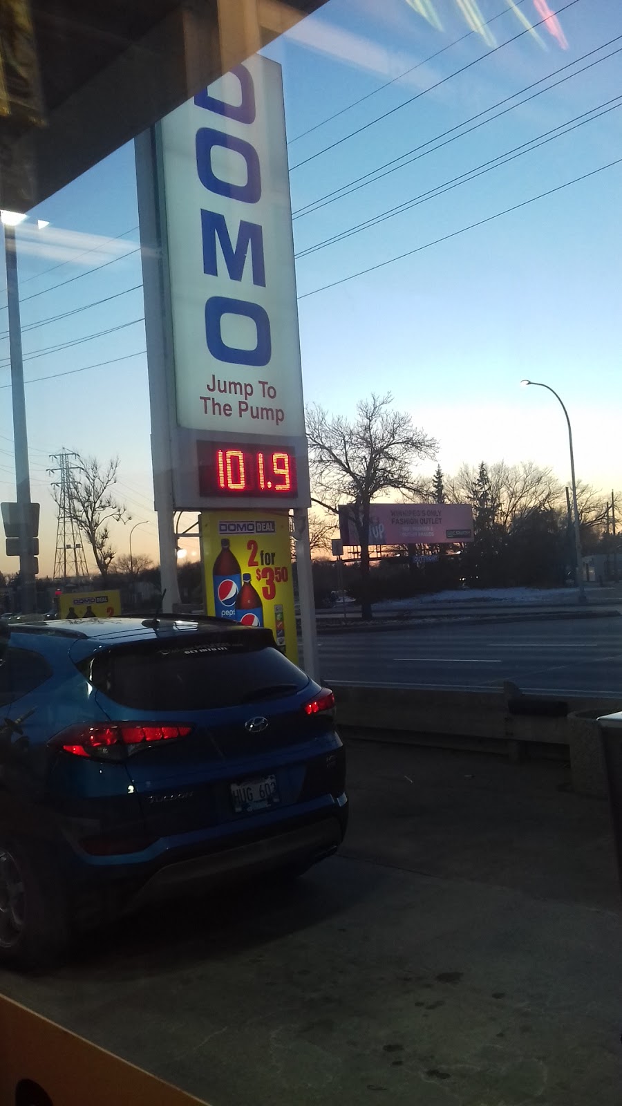 DOMO GAS STATION | 582 Pembina Hwy, Winnipeg, MB R3M 3X7, Canada | Phone: (204) 943-5920