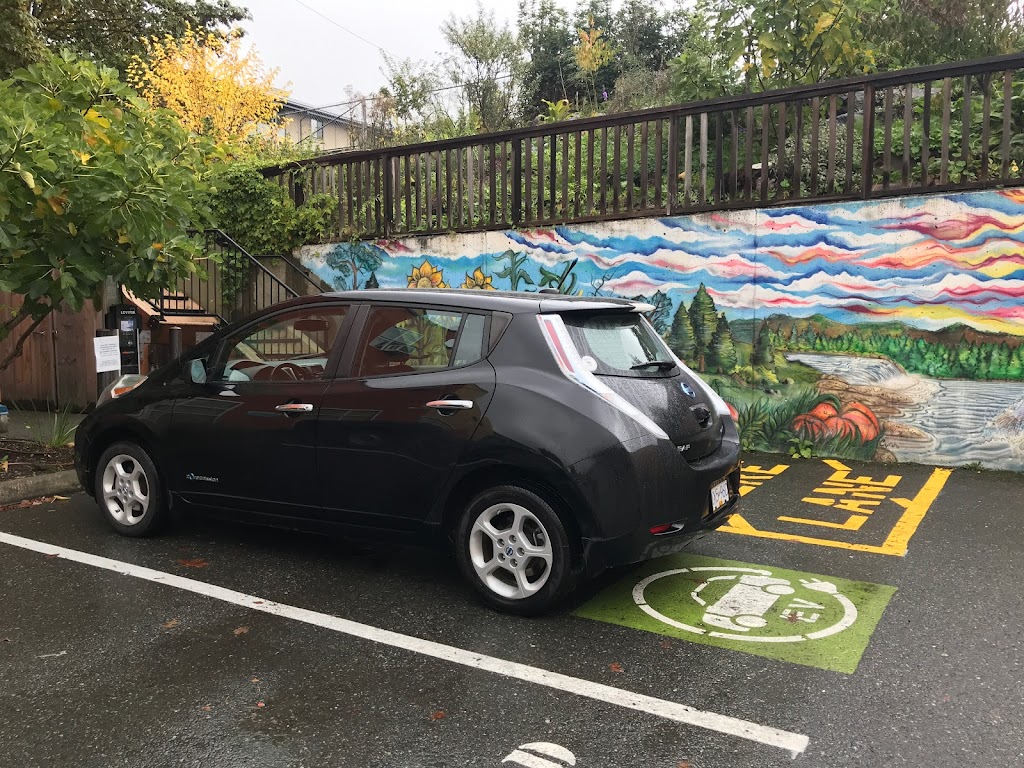 ChargePoint Charging Station | 330 Duncan St, Duncan, BC V9L 3W4, Canada | Phone: (888) 758-4389