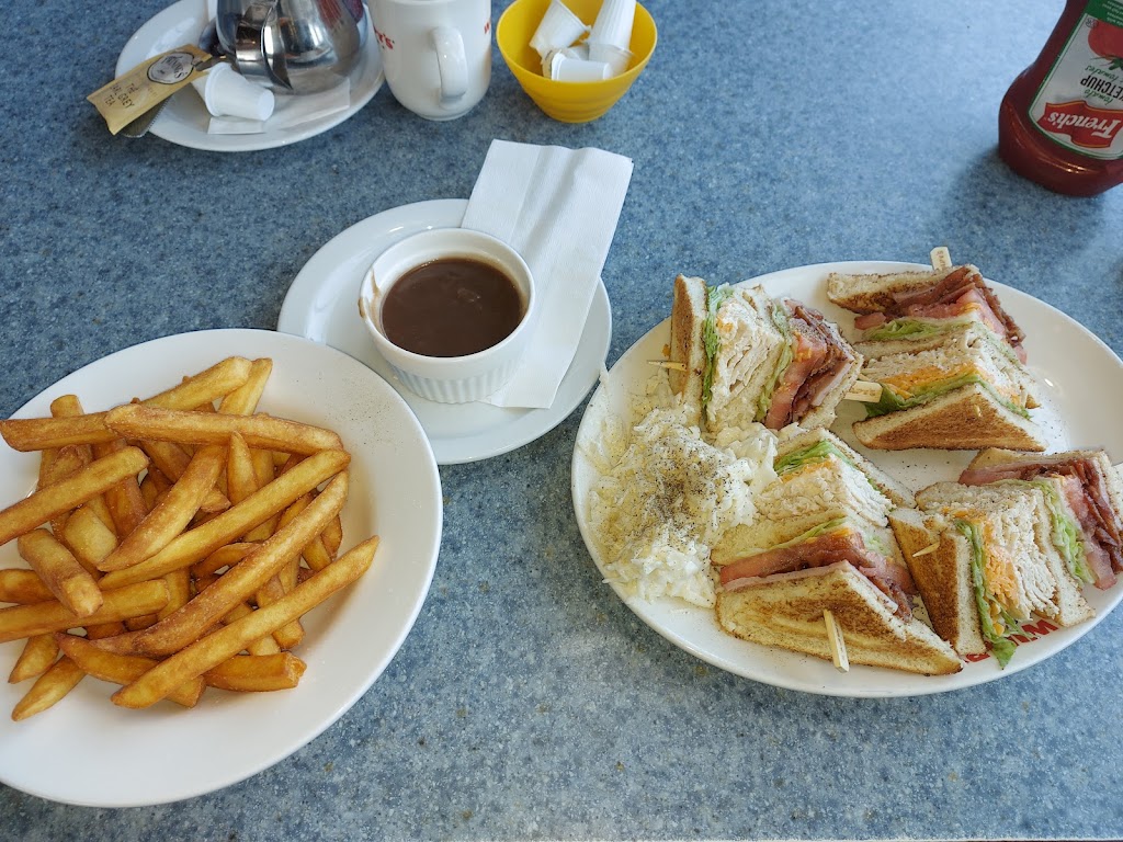 Wimpys Diner | 1001 Division St, Cobourg, ON K9A 3J2, Canada | Phone: (905) 373-4033