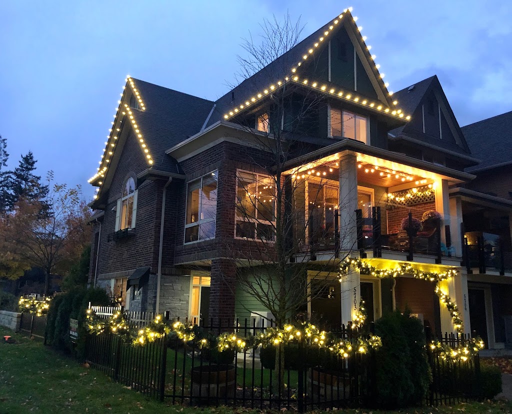 Fraser Valley Christmas Lights | 7345 Leary Crescent, Chilliwack, BC V2R 1K2, Canada | Phone: (604) 398-4970