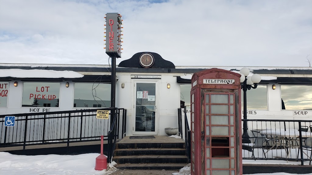 Queens Diner | 34D Burnt Basin St, Red Deer, AB T4P 0J2, Canada | Phone: (403) 340-3302