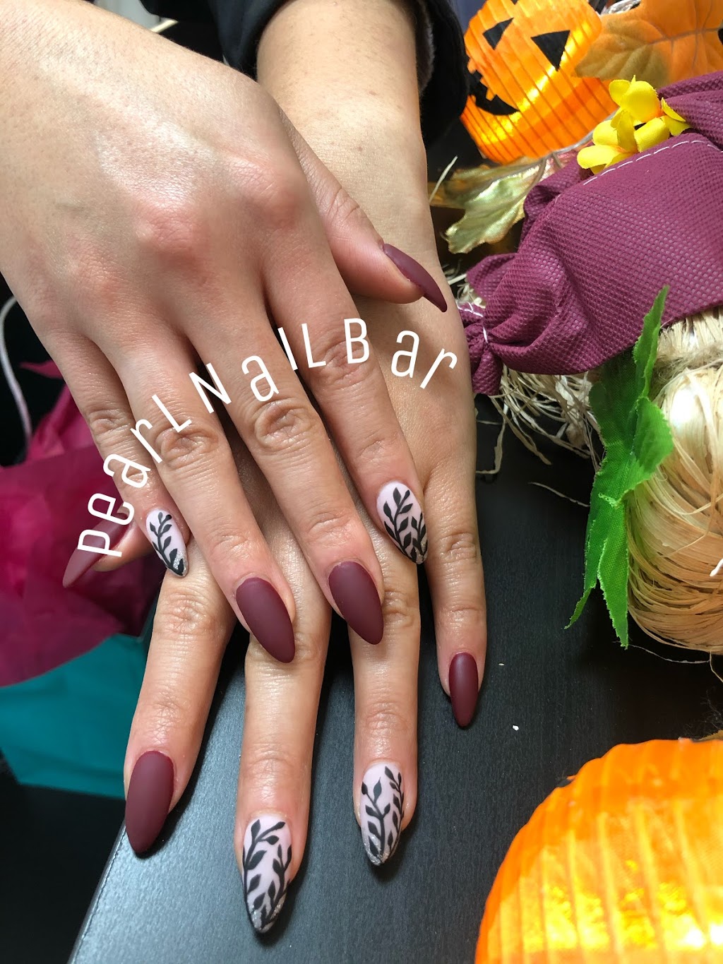 Pearl Nail Bar | 534 College St, Toronto, ON M6G 1A6, Canada | Phone: (647) 748-5345