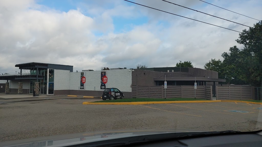 The Salvation Army Thrift Store Donor Welcome Centre | 2255 Battleford Rd, Mississauga, ON L5N 8P6, Canada | Phone: (905) 542-8819