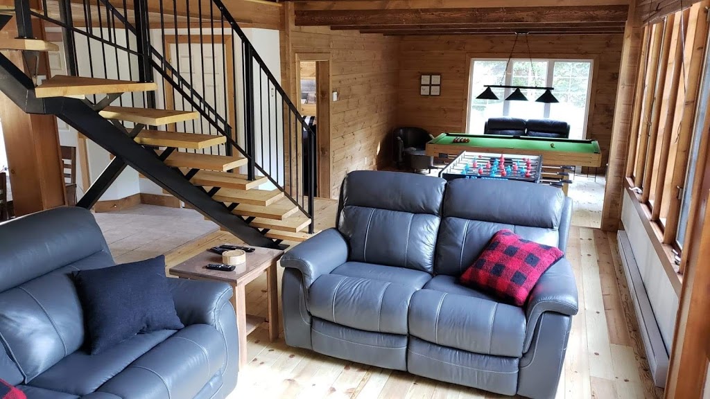 Chalet Le Papillon des Chalets NerBert | 1665 Chemin du Parc, Mandeville, QC J0K 1L0, Canada | Phone: (514) 968-8409