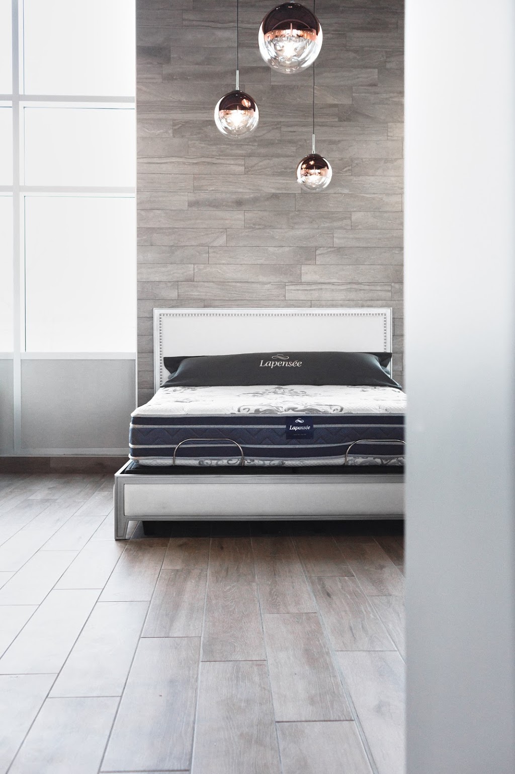 Matelas Lapensée Mattresses | 737 Silver Seven Rd, Kanata, ON K2V 1C3, Canada | Phone: (613) 435-6977