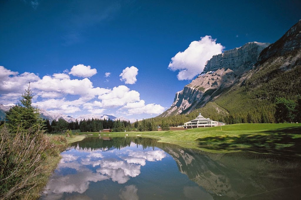 Golf Canadas West | 538 Grotto Rd, Canmore, AB T1W 1J2, Canada | Phone: (877) 323-3633