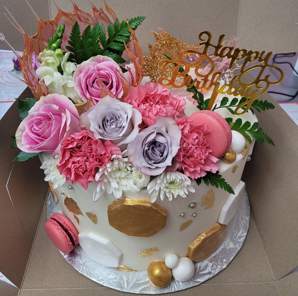 Mandis Cakes and Creations | 224 Glenridge Ave, St. Catharines, ON L2T 3J9, Canada | Phone: (905) 519-9669