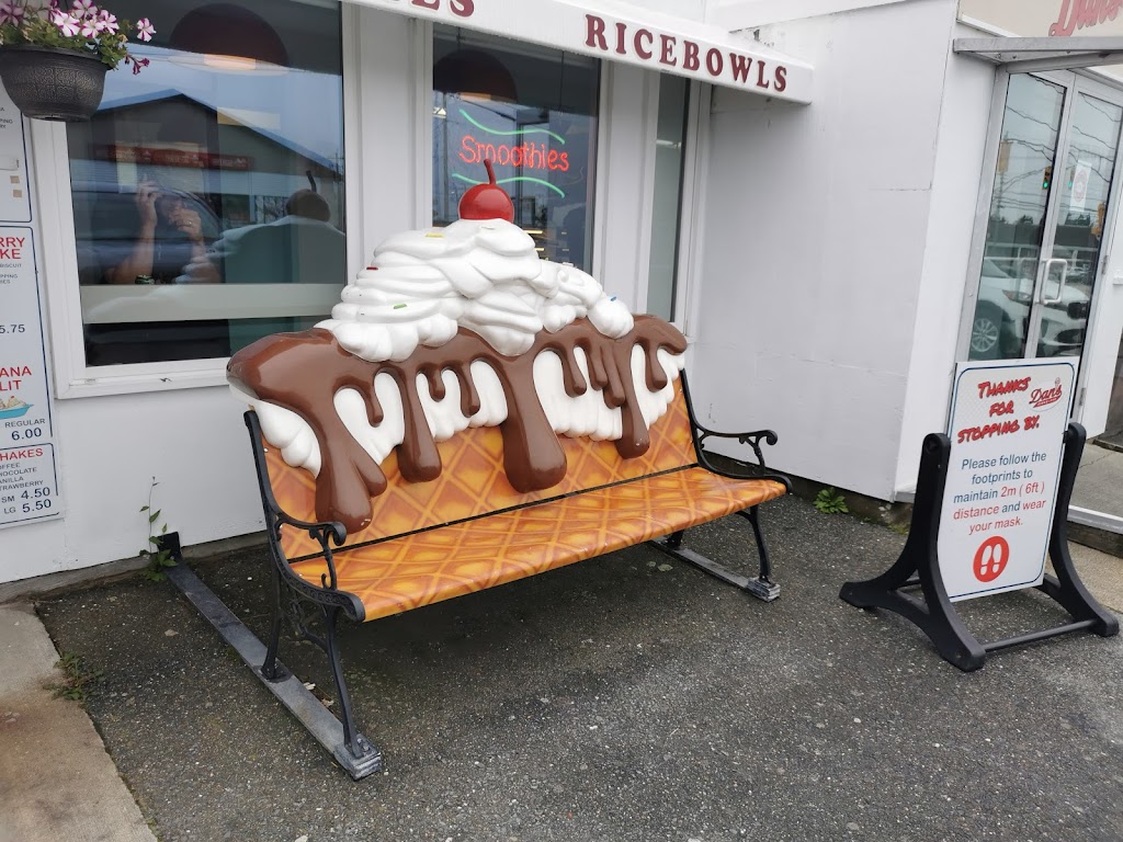 Dans Ice Cream Shoppe | 3724 Nova Scotia Trunk 3, Barrington Passage, NS B0W 1G0, Canada | Phone: (902) 637-3177