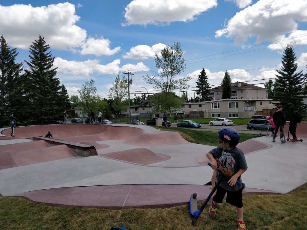 Bowness Skate Park | Bowness, Calgary, AB T3B, Canada