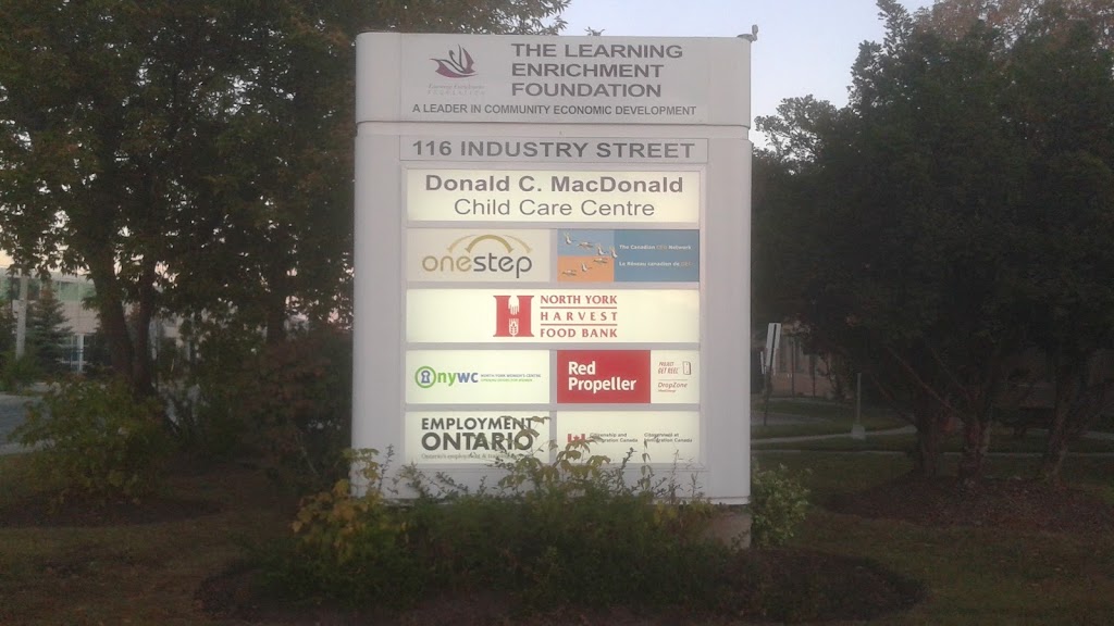 North York Harvest Food Bank | 116 Industry St, York, ON M6M 4L8, Canada | Phone: (416) 635-7771