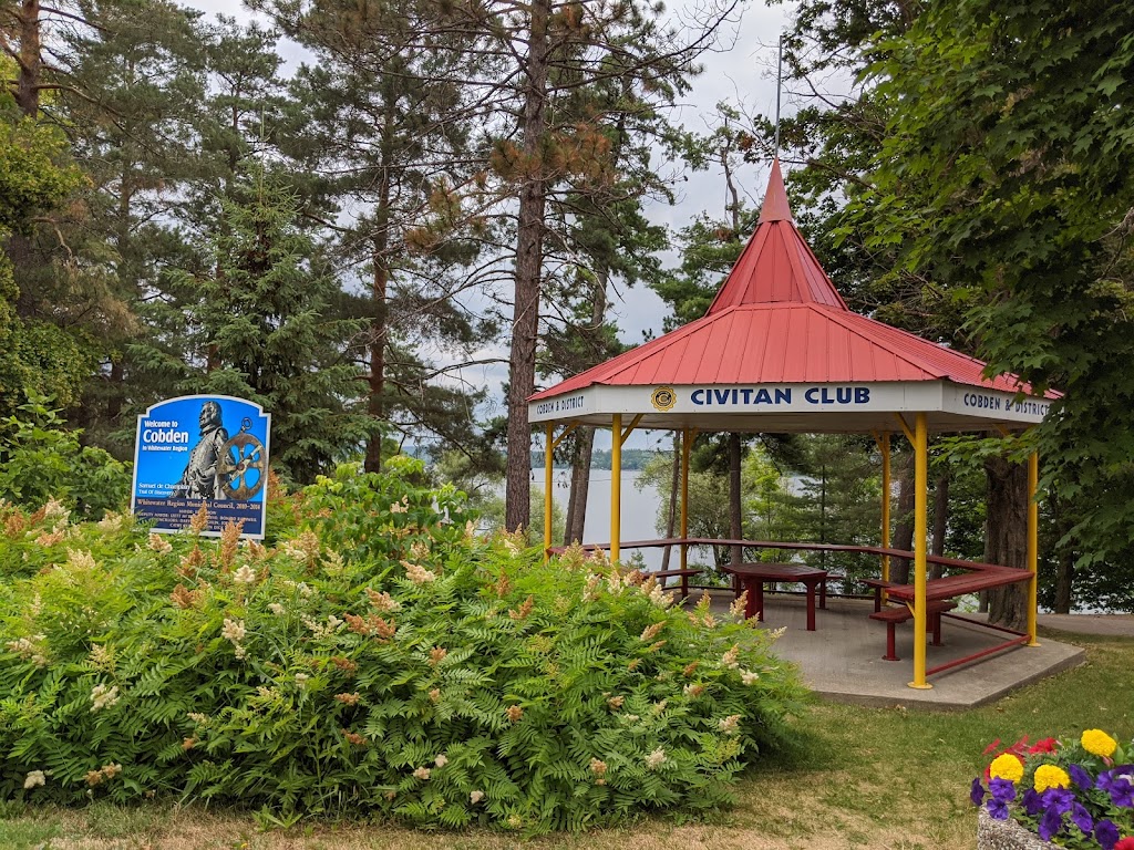 Veterans Memorial Park | 30 Pembroke St, Cobden, ON K0J 1K0, Canada | Phone: (613) 646-7188