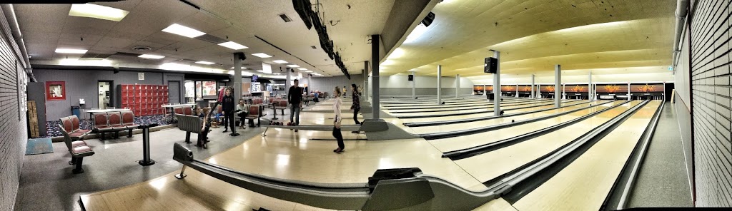 Bowlerama Rexdale | 115 Rexdale Blvd, Etobicoke, ON M9W 1P1, Canada | Phone: (416) 743-8388