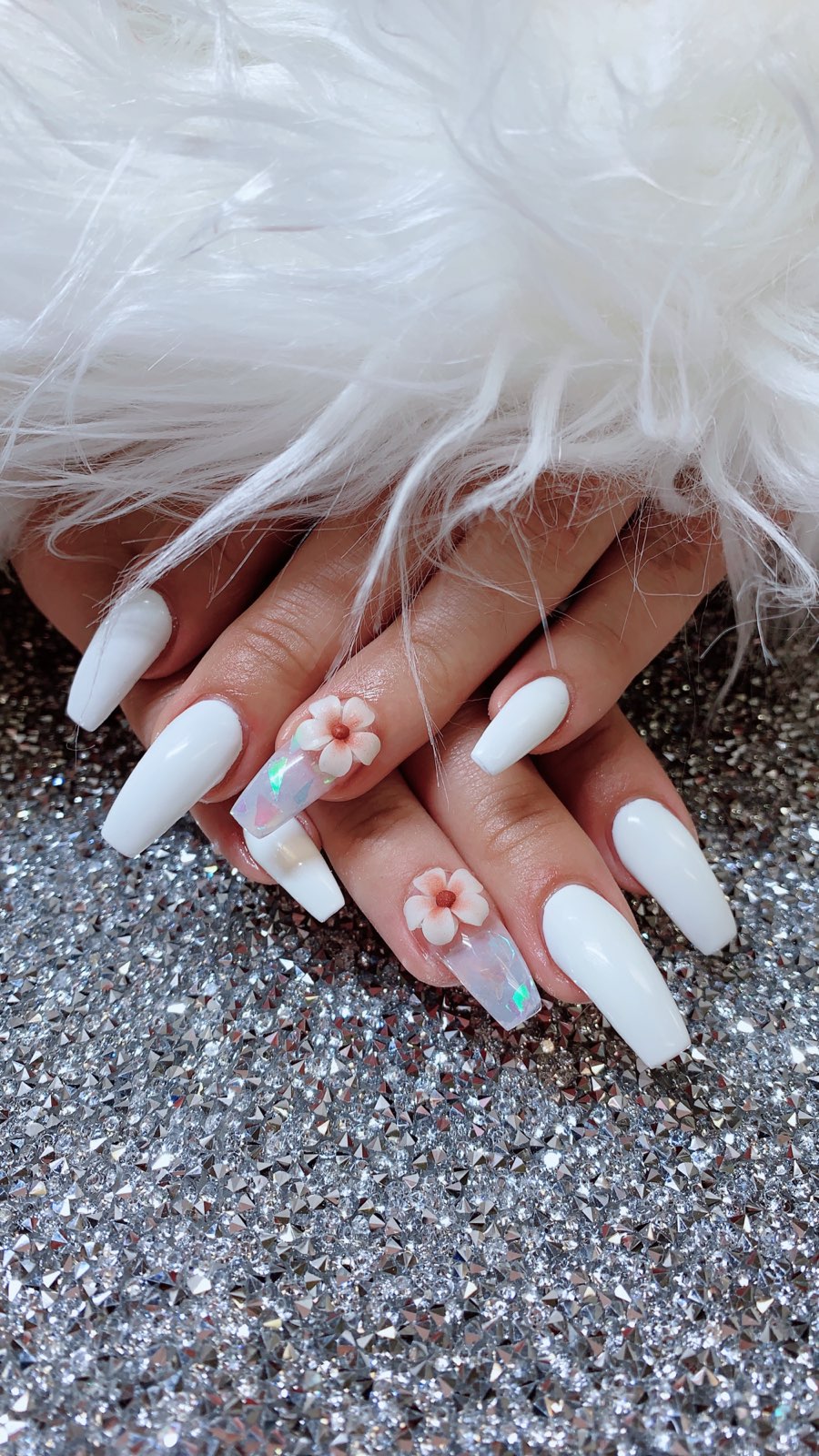 Modern Nails | 6601 48 Ave #29 Duggan Mall, Camrose, AB T4V 3G8, Canada | Phone: (780) 672-3073