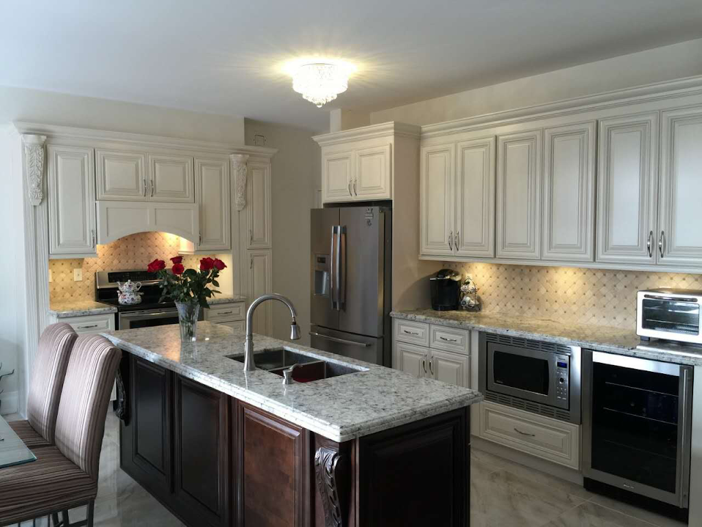 Kitchen Cabinets Outlet | 30 MacIntosh Blvd unit 11, Concord, ON L4K 4P1, Canada | Phone: (905) 660-1558