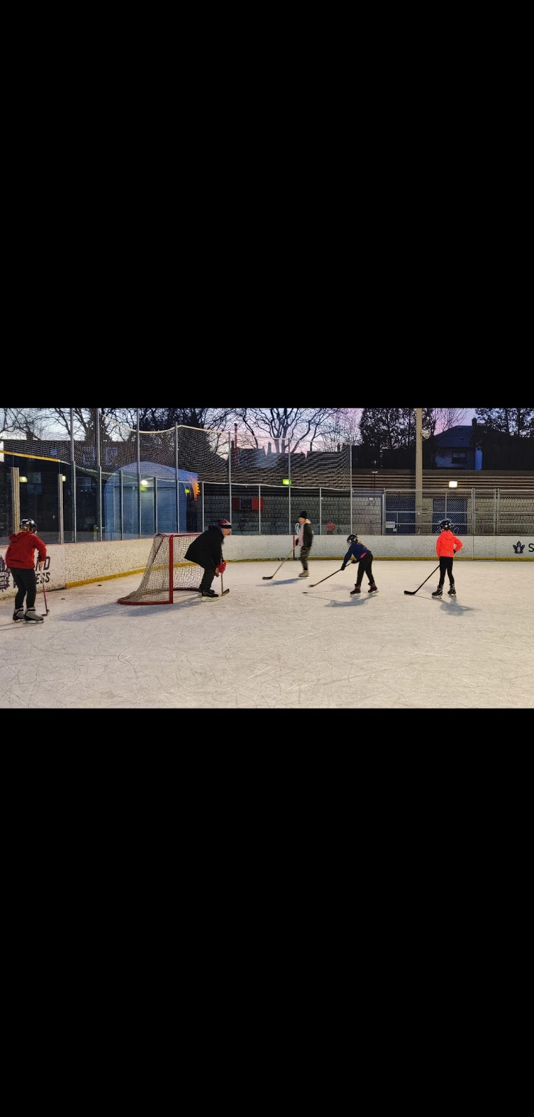 Sid Smith Artificial Ice Rink | 777 Crawford St, Toronto, ON M6G 3K4, Canada | Phone: (416) 392-7687