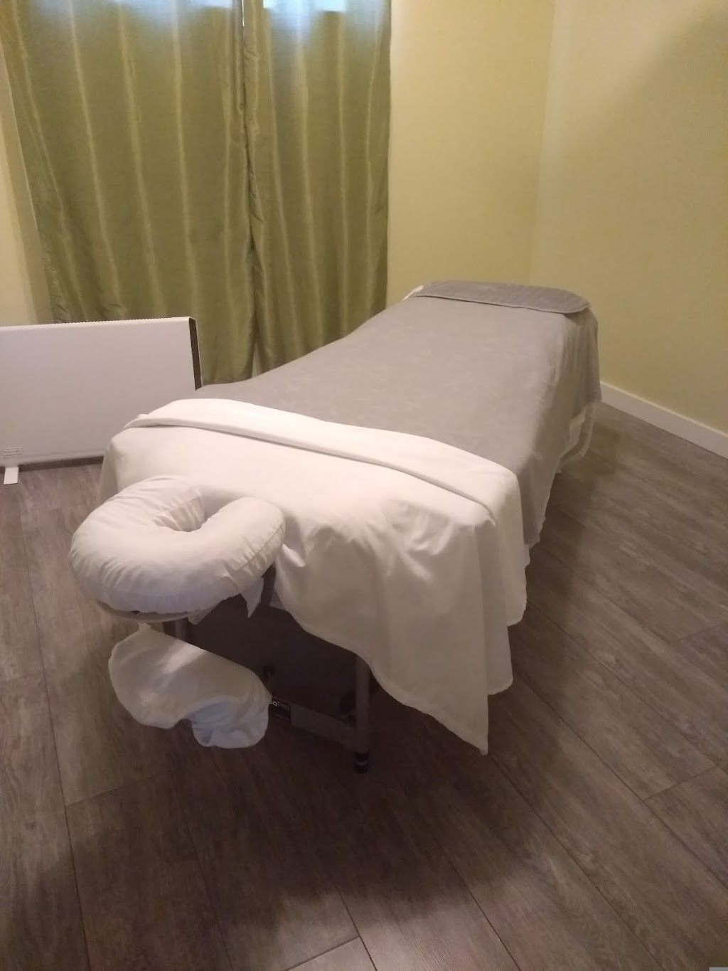 Clinique de massothérapie Cindy Hajjar | 436 9e Av, Deux-Montagnes, QC J7R 3N2, Canada | Phone: (514) 927-3327