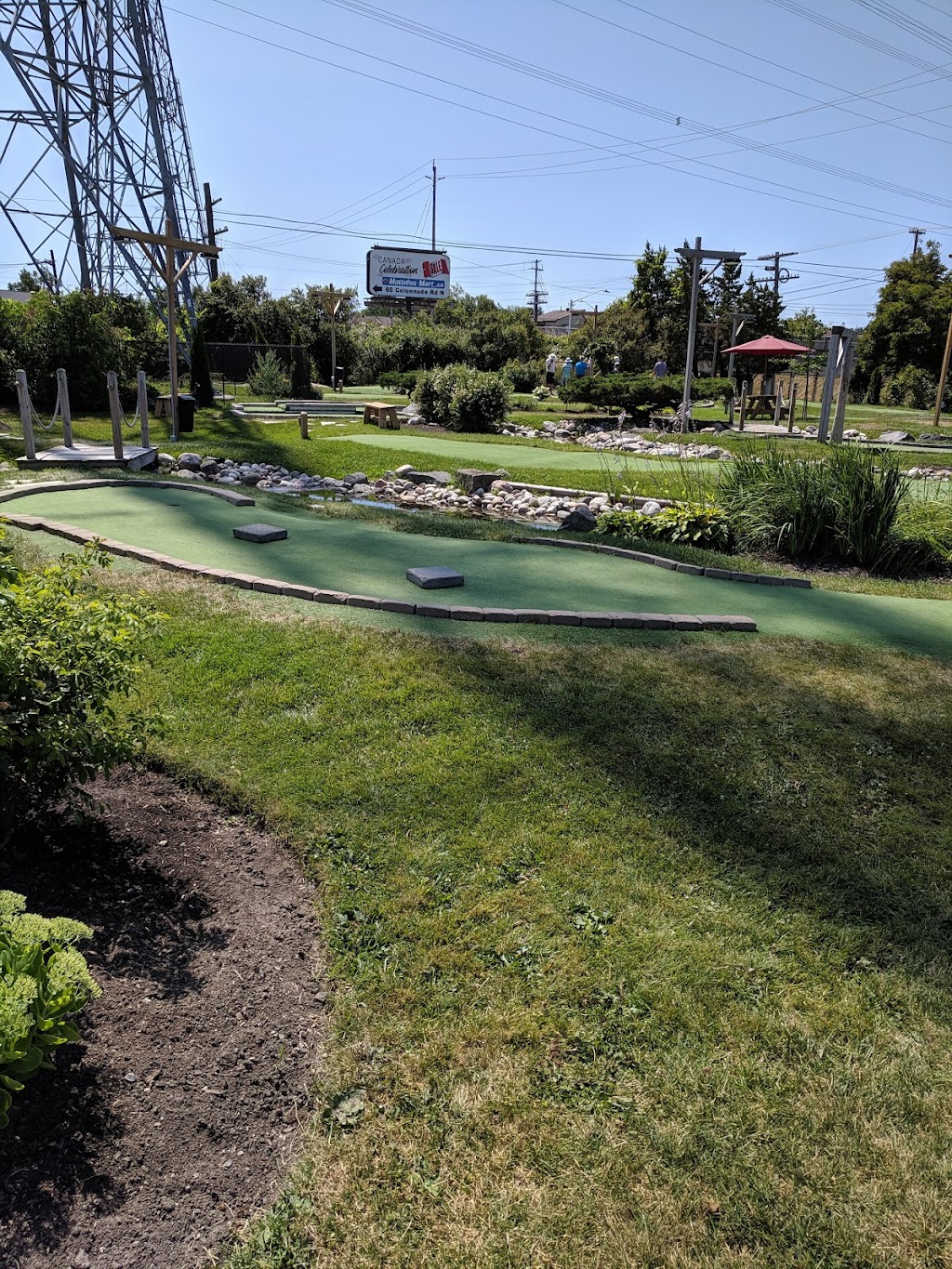 Mini Golf Gardens | 2 Colonnade Rd, Nepean, ON K2E 7M6, Canada | Phone: (613) 723-5359