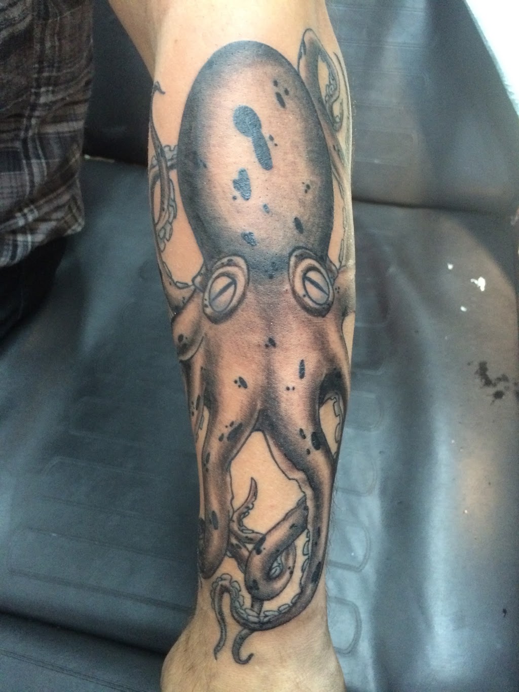 AtelierMtattoo | 455 avenue Mathers, intérieur 4e ave., Saint-Eustache, QC J7P 4C1, Canada | Phone: (514) 605-4707