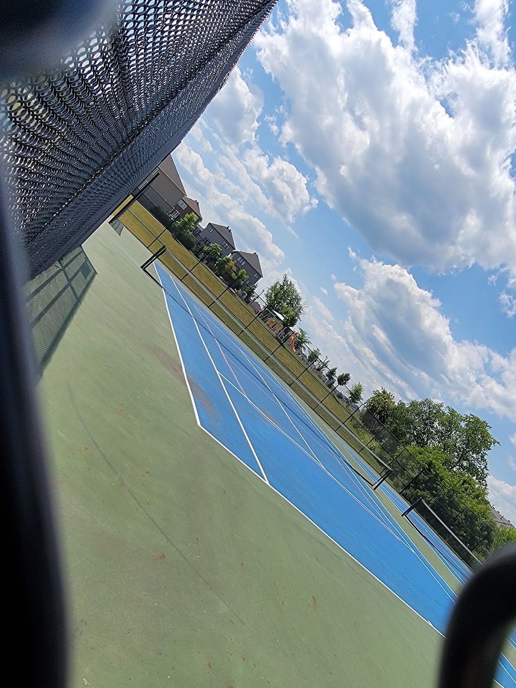 Guiness Park Tennis Court | Guinness Cres, Ottawa, ON K2J 6C4, Canada | Phone: (613) 580-2401