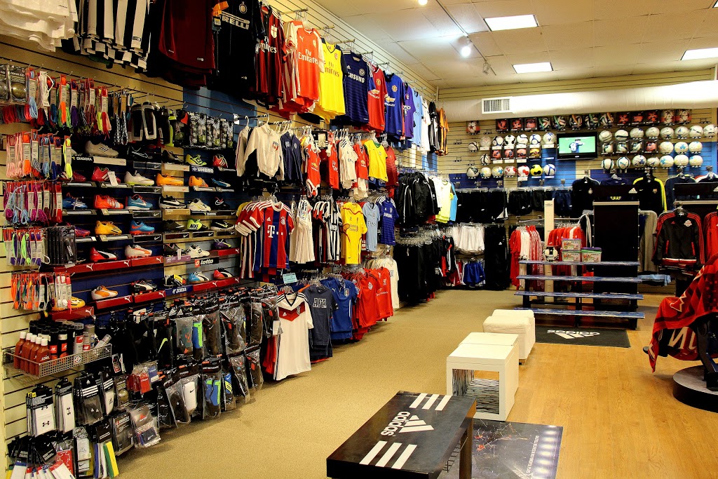 Soccer World | 521 North Service Rd E, Oakville, ON L6H 5R2, Canada | Phone: (905) 815-8939