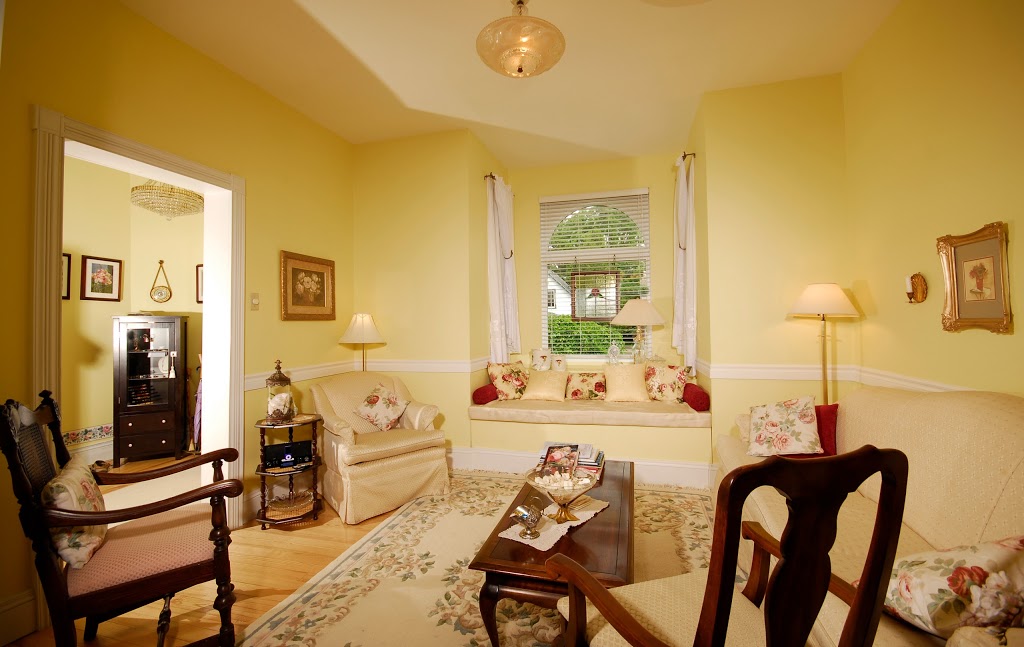 Mornington Rose Bed and Breakfast | 240 Mornington St, Stratford, ON N5A 5G4, Canada | Phone: (866) 277-9577