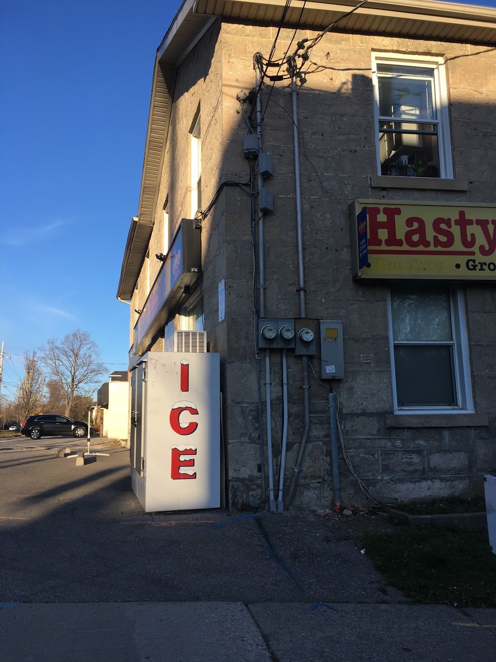Hasty Market | 196 Waterloo Ave, Guelph, ON N1H 3J3, Canada | Phone: (519) 826-5326