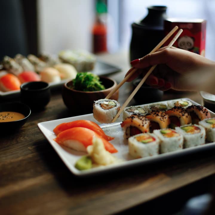 Sushi Shop | 340 Boulevard Sir-Wilfrid-Laurier, Mont-Saint-Hilaire, QC J3H 6C8, Canada | Phone: (450) 446-5222