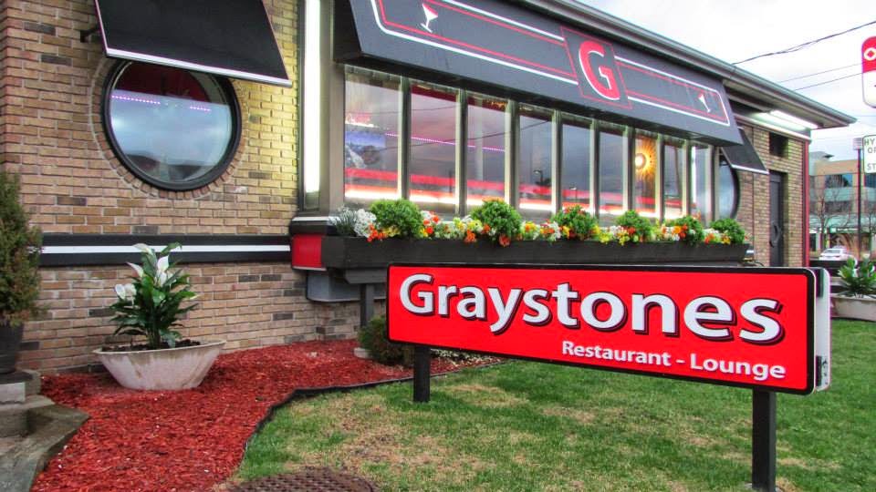 Graystones Restaurant | 14889 Yonge St, Aurora, ON L4G 1M6, Canada | Phone: (905) 727-9561