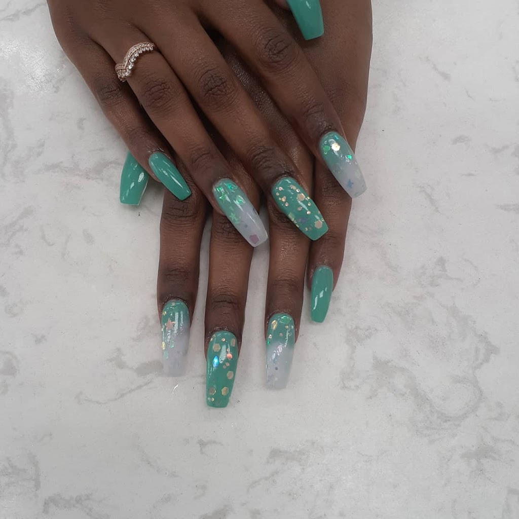 Tunique Nail + Hair Bar | 425 University Ave E #9h, Waterloo, ON N2K 4C9, Canada | Phone: (519) 744-5081