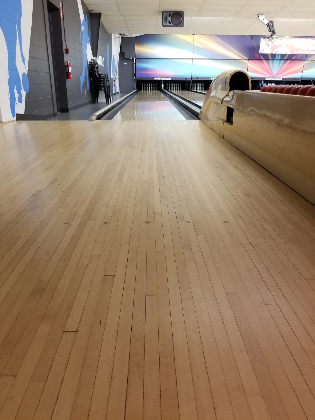 Dartmouth Bowlarama | 31 Atlantic St, Dartmouth, NS B2Y 4P4, Canada | Phone: (902) 466-4405