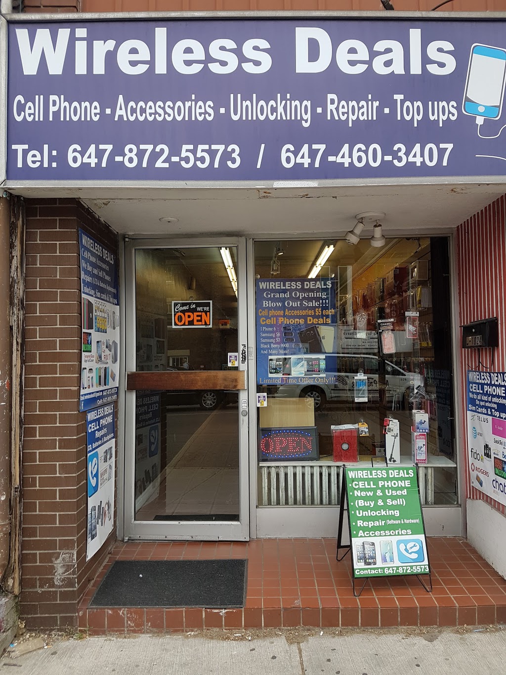 Wireless Deals (lucky mobile) | 1024A Pape Ave, East York, ON M4K 3V9, Canada | Phone: (647) 872-5573