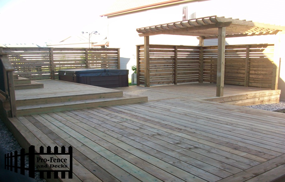 Pro-Fence and Decks Inc. | 785 Taylor Creek Dr, Orléans, ON K1C 1T1, Canada | Phone: (613) 668-3009