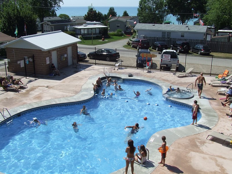 Paul Bunyan Lake Front Resort | 75559 Lidderdale St, Bayfield, ON N0M 1G0, Canada | Phone: (519) 565-5355