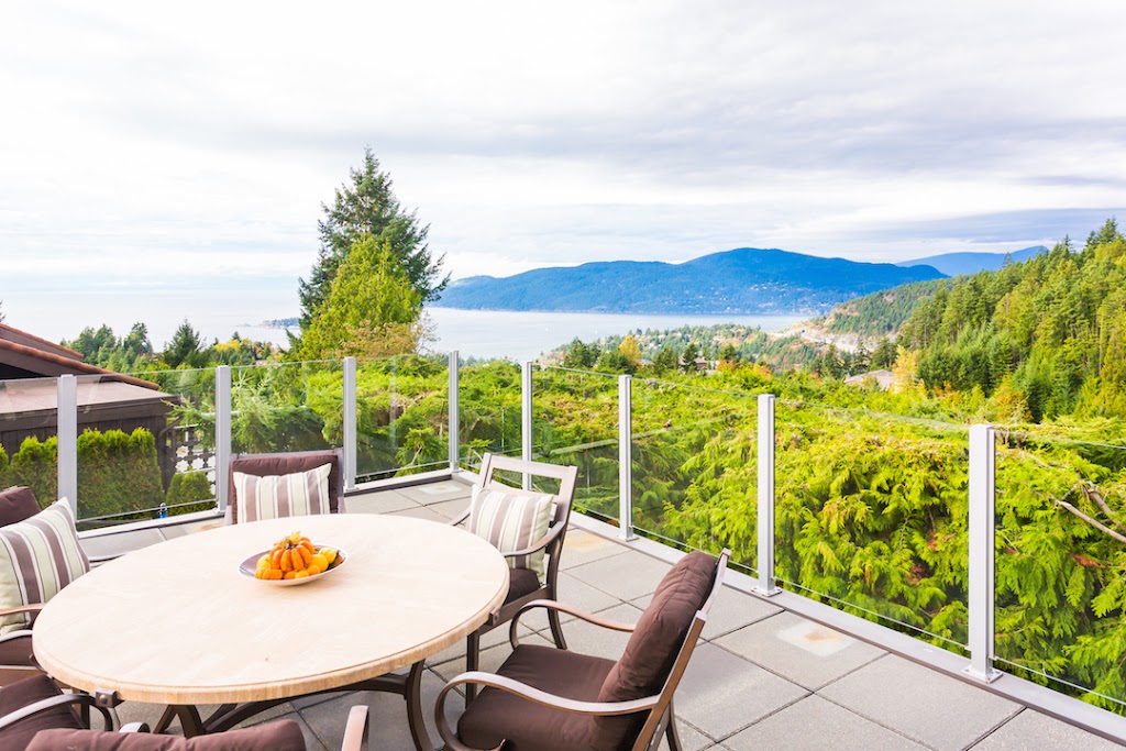 Oscar Khodabakhsh - Vancouver Luxury Real Estate | 1455 Bellevue Ave #200, West Vancouver, BC V7T 1C3, Canada | Phone: (604) 338-4166