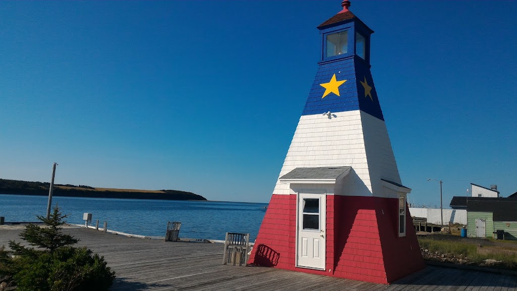 Harbour Restaurant and Bar | 15299 Cabot Trail, Petit Étang, NS B0E 2M0, Canada | Phone: (902) 224-1144