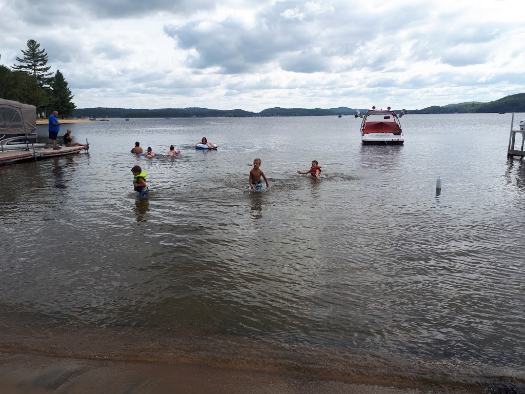 Camping Lac-des-Plages | 10 Chenail du Moine, Lac-des-Plages, QC J0T 1K0, Canada | Phone: (819) 426-2576