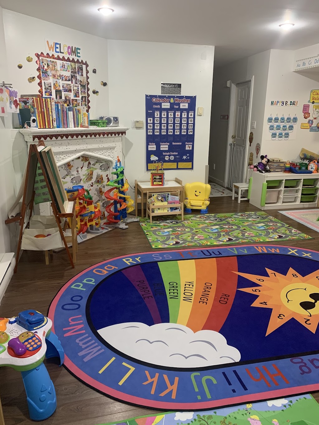 Busy Bee Daycare in North Vancouver | 1787 Garden Ave, North Vancouver, BC V7P 3A6, Canada | Phone: (778) 957-0030