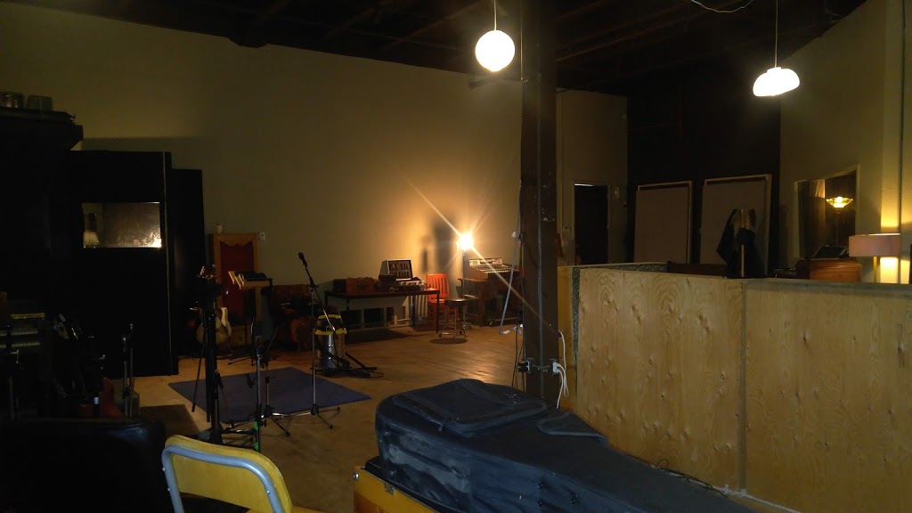 BOXCAR SOUND RECORDING | 468 Cumberland Ave, Hamilton, ON L8M 3M5, Canada | Phone: (289) 775-7556